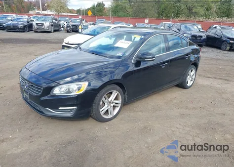 2015 Volvo S60 T5 Premier z USA, uszkodzony, nr VIN YV126MFK3F1344734